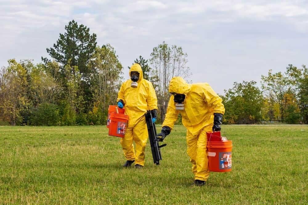 biohazard cleaning technicians receive